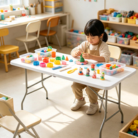 Table pliante en plastique blanche portable pour événements intérieurs et extérieurs