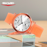 Jam Tangan Quartz Sederhana Baru Ini Memiliki Ketepatan Waktu yang Akurat, Tahan Air hingga 50 Meter dan Tahan Guncangan, serta Mudah Dirawat.