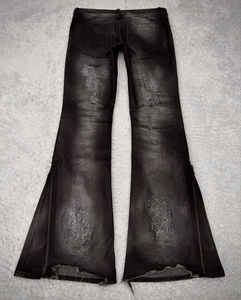 Pantalon évasé sur mesure style hip-hop en denim sergé extensible délavé, coupe ample, avec rivets, effet boot-cut - Product Image 4