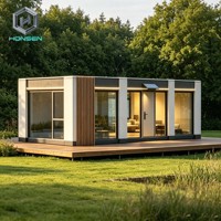 Solárium Modular Prefabricado Moderno para Exteriores, Impermeable, con Techo Plano de Aleación de Aluminio, Ventanas de Piso a Techo y Listones de Madera