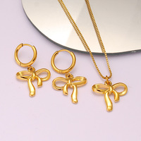 Étanche Ins or 18 carats plaqué PVD acier inoxydable papillon nœud papillon pendentif collier boucle d'oreille ensemble pour les femmes bijoux cadeau