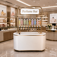 Barre d'échantillons de parfums de luxe personnalisée avec flacons testeurs en verre trempé pour les boutiques de parfums et les vitrines des centres commerciaux