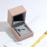 Bague en diamant de laboratoire de style designer, esthétique tendance, artisanat haut de gamme, idéale pour les amateurs de mode, bagues en diamant