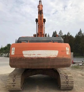 รถขุดไฮดรอลิกแบบตีนตะขาบ Doosan DH220LC-7 มือสองแท้ น้ำหนัก 22 ตัน - Product Image 2
