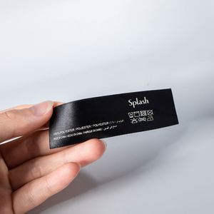 Etiquetas colgantes tejidas coloridas con logotipo de marca negro de diseño personalizado, tarjetas de precio para ropa y prendas al por mayor - Product Image 5