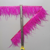Vente directe usine : Franges en plumes d'autruche triple couche de 8-10 cm, accessoires de dentelle pour vêtements et décorations à pompons en plumes