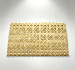 Nouveau Tapis de Table en Rotin Synthétique PE de Qualité Supérieure, Tissage Exquis, Antidérapant et Anti-Poussière, Idéal pour la Maison et les Restaurants - Product Image 1