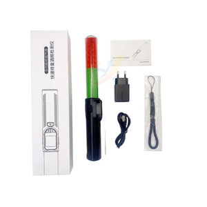 Testeur d'alcool rechargeable Capteur semi-conducteur Testeur d'alcoolémie numérique avec voyant d'avertissement - Product Image 1