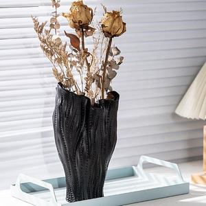 Jarrón de Cerámica de Lujo <span class=keywords><strong>con</strong></span> Aspecto de Gamuza, Estilo Europeo, Negro y Blanco, para Hidroponía y <span class=keywords><strong>Flores</strong></span> Secas, Artesanía Hecha a Mano para Decoración del Hogar - Product Image 5