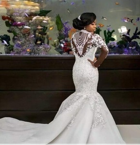 S1246Q 2022 Nuevo Vestido de Novia de Moda con Cuello Alto, Cuentas, Encaje, Manga Larga y Cola de Sirena, Personalizado - Product Image 2