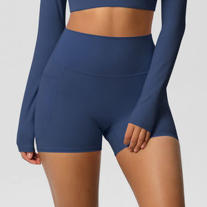 Shorts de yoga taille haute avec poches, sans coutures, couleur unie, en spandex et polyester, séchage rapide, logo sur la taille - Product Image 6