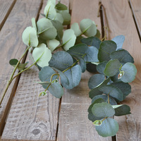 Vente en Gros de Verdure Artificielle 2 Couleurs de Feuilles d'Eucalyptus Feuilles d'Automne Vertes Décoration de Mariage Fleur DIY
