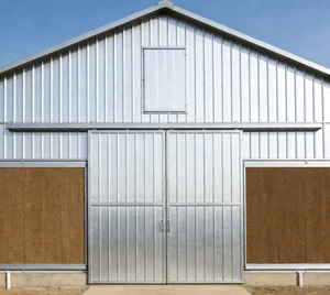 Vente chaude : Bâtiment avicole en acier, conception de structure métallique, hangar d'élevage avicole, cages métalliques à grande portée, bâtiment de bureau pour poulets, hôpital, école - Product Image 2