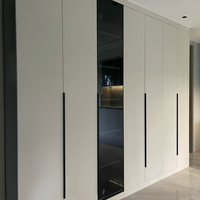 Armoire en MDF à étagères ouvertes, style moderne beige, pour chambre d'hôtel, en bois massif de teck et bouleau, style nordique côtier