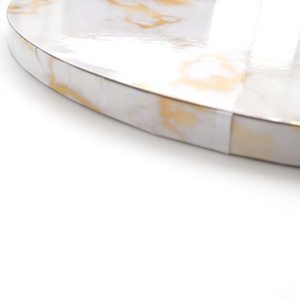 Base Redonda de MDF para Pastel, Personalizada, con Diseño de Mármol y Lámina Dorada, en Blanco, en Oferta - Product Image 4