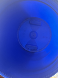 Prix <span class=keywords><strong>de</strong></span> gros : Fûts ronds en plastique <span class=keywords><strong>de</strong></span> qualité alimentaire <span class=keywords><strong>de</strong></span> 20 litres (5 gallons) avec bouchons décoratifs peints - Product Image 5