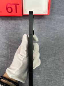 Nouveau OnePlus Ace 6T 2025 – Smartphone gaming, batterie 8300 mAh, écran 165 Hz, charge rapide 100 W, version globale - Product Image 3