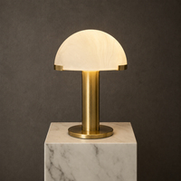 Lampe de bureau LED design en albâtre, abat-jour demi-rond en pierre, corps en laiton, pour chambre haut de gamme, hôtel, lampe de chevet