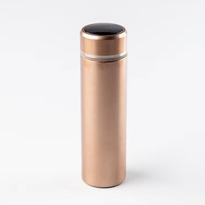 Tumbler Premium in Acciaio Inossidabile con Design Classico e Coperchio Sportivo, Essenziale per il Ritorno a Scuola, Acquista Ora - Product Image 6