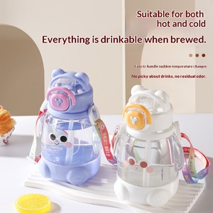 Customized Minimalist Plastic Water Cup, Outdoor Portable Cartoon <b>Couple</b> Cup with Bouncing Lid and Straw - Product Image 5