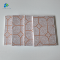 Panneau de plafond stratifié PVC résistant à la chaleur 603x1213mm 7.5mm 8mm 9mm pour système de plafond d'entrepôt et d'usine, matériau de construction