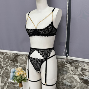 Set di <span class=keywords><strong>Lingerie</strong></span> <span class=keywords><strong>Sexy</strong></span> con Reggiseno Trasparente e Pizzo Dorato, Apertura sulle Natiche, Mostra i Capezzoli, con Reggicalze e Cintura per le Gambe - Product Image 4