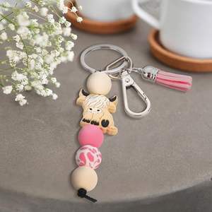 Porte-clés Vache Mabor en Acrylique Durable avec Pompon – Cadeau Animalier Adorable et Coloré pour Femmes et Hommes - Product Image 3