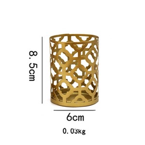 Envío Directo Transfronterizo: Candelabro Nórdico Dorado Geométrico Hueco <span class=keywords><strong>de</strong></span> Hierro, Portavelas Creativo <span class=keywords><strong>para</strong></span> Velas Aromáticas, Adornos Decorativos <span class=keywords><strong>para</strong></span> el Hogar - Product Image 6