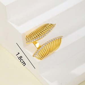 Bán buôn 18K vàng mạ lá thiết kế vòng với rực rỡ Cubic Zirconia hợp thời trang đồ trang sức cho các bên - Product Image 6