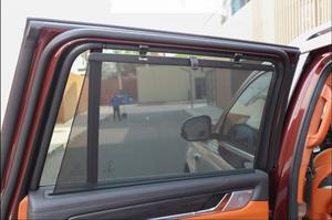 Pare-soleil rétractable de voiture de deuxième rangée <span class=keywords><strong>pour</strong></span> rideaux personnalisés de <span class=keywords><strong>véhicules</strong></span> de tourisme - Product Image 5