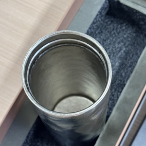 Thermos en titane de luxe, conservation de la chaleur sur le long terme, léger, minimaliste, tasse isolée - Product Image 4