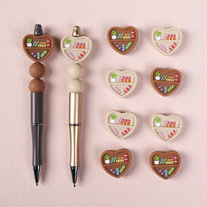 थोक शिक्षण हृदय आकार बुकशेल्फ सिलिकॉन कार्टून पेन के लिए आभूषण बनाने के लिए 3 डी फोकल सिलिकॉन बीड - Product Image 2