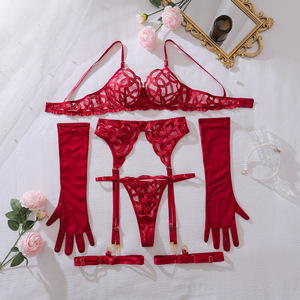 Ensemble de Lingerie Sexy Personnalisable en Dentelle Noire pour Femme – Soutien-Gorge Transparent Évidé, Culotte et Porte-Jarretelles – Ensemble 4 Pièces de Sous-Vêtements à Bretelles - Product Image 6