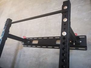 Power <span class=keywords><strong>Rack</strong></span> Pieghevole in Metallo con Logo Personalizzato Montato a Parete per Uso Commerciale Modello CF Gabbia per <span class=keywords><strong>Squat</strong></span> Attrezzatura da Palestra per Allenamento Fitness - Product Image 4