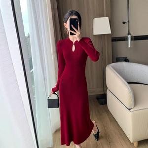Nuevo Vestido Largo Elegante de Otoño Invierno, Estilo Diosa Socialité, Estilo Nacional Chino, Color Rojo Digno y Majestuoso para Mujer - Product Image 3