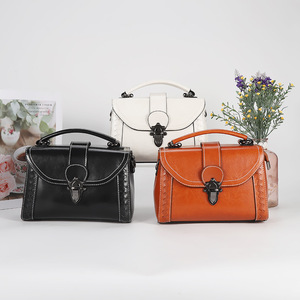 <span class=keywords><strong>Borse</strong></span> da Donna in Pelle Cerata Spaccata all'Ingrosso, <span class=keywords><strong>Borse</strong></span> a Tracolla Vintage di Grande Capacità Fatte a Mano - Product Image 2