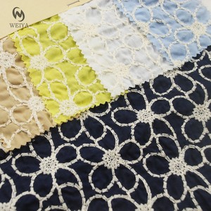 Tela de Encaje Suizo Bordada de Algodón Puro 100% en Color Negro, Azul Marino y Azul Denim Africano de Dubái al por Mayor - Product Image 3
