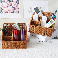 Panier de rangement de bureau en rotin PP tressé, rectangulaire, avec compartiments pour télécommandes, idéal pour salon, chambre, meuble TV, table de chevet