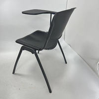 Chaise de formation empilable avec tablette d'écriture, structure en acier en forme de cœur, chaise d'étudiant en plastique PP pour salle de classe et conférences