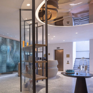 Hôtel boutique chic, salon, mobilier de luxe, design ergonomique, matériaux de qualité supérieure, apparence élégante, hôtel boutique - Product Image 5