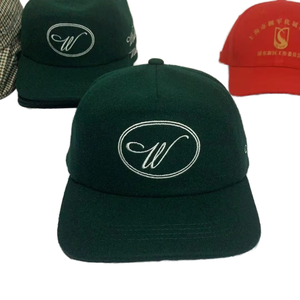 Gorra de béisbol snapback de lana con perfil medio-alto unisex de 5 paneles, visera curva, estructura 940k, diseño A-Frame y bordado 3D de puntos de leopardo. - Product Image 1