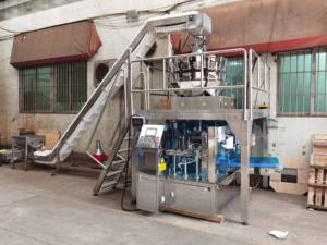 Machine d'emballage automatique pour sachets stand-up, pesage et remplissage <span class=keywords><strong>de</strong></span> granulés pour <span class=keywords><strong>noix</strong></span> <span class=keywords><strong>de</strong></span> <span class=keywords><strong>cajou</strong></span> et amandes - Product Image 4