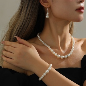 <span class=keywords><strong>Ensemble</strong></span> collier, bracelet et boucles d'oreilles en perles blanches avec entretoises en cristal pour femme, cadeau <span class=keywords><strong>de</strong></span> mariage, fête nuptiale, vente en gros - Product Image 2