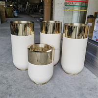 Fournitures de jardin, décoration intérieure, vase doré, pot à fleurs de luxe / pot à fleurs artificiel blanc doré nordique pour les mariages