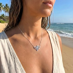Collar Dogear Make Music con colgante de nota musical en forma de corazón plateado, ajustable, para uso diario, hecho a mano en EE. UU. - Product Image 2