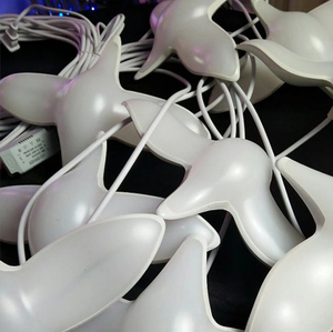 Lumière LED suspendue en cristal acrylique transparent en forme de mouette pour la décoration de plafond de mariage - Product Image 6