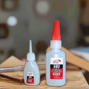 Pegamento Cianoacrilato Ecológico Fengcai 502 al por Mayor para Construcción, Carpintería y Transporte, Fuerte Adhesión - Product Image 3