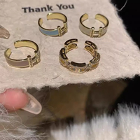 Bague ouverte en zircon plaqué or avec lettre H en émail, style INS, design de niche français, bijoux en cuivre en gros pour les soirées féminines