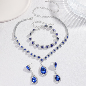 Ensemble de collier en émeraude de haute qualité pour femmes avec accents de diamants, pendentif en forme de larme et boucles d'oreilles assorties, bijoux de luxe - Product Image 6