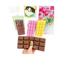 Jouet à presser en chocolat tricolore à récupération lente pour filles et garçons, anti-stress, alimentaire, gadget de décompression le plus vendu